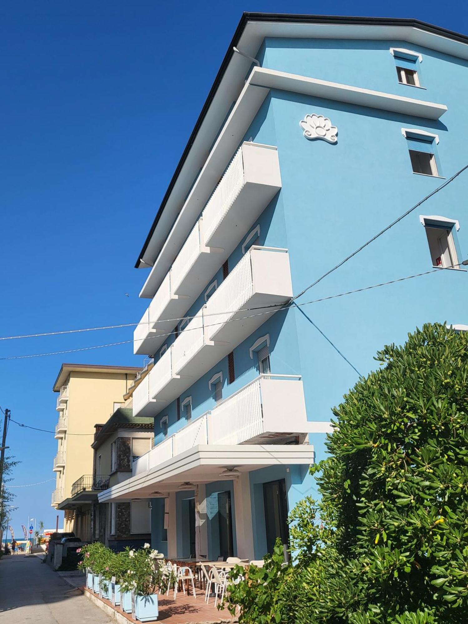 Hotel Lauretta بيلاريا-إيجيا مارينا المظهر الخارجي الصورة